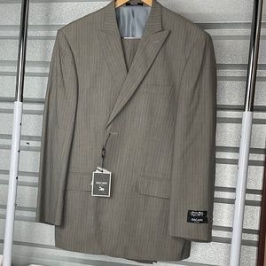 Suit by SACARI 46 Reg